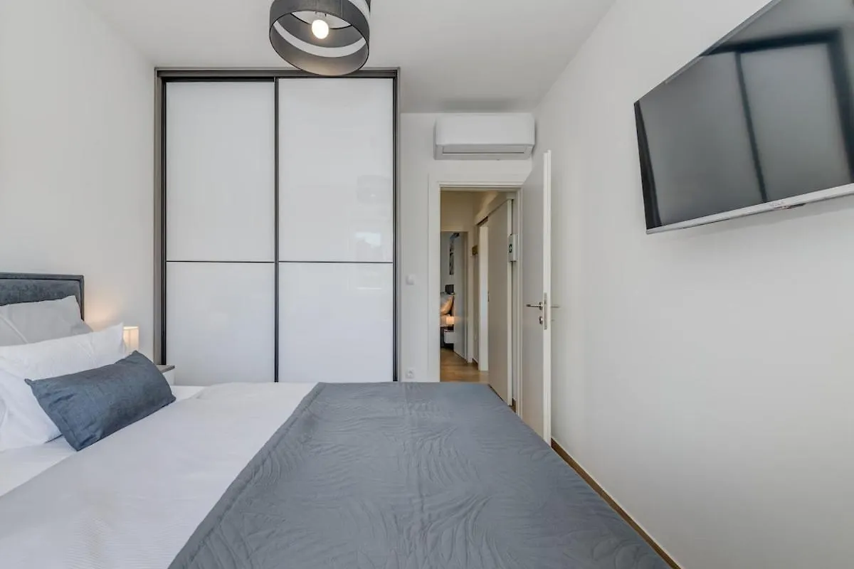 Luxury Apartment With Jacuzzi In Trogir
